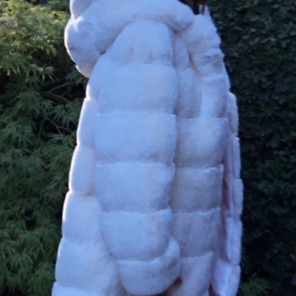 BCBGMAXAZRIA FAUX FUR COAT IN WHITE ONLY - Picture 9 of 16